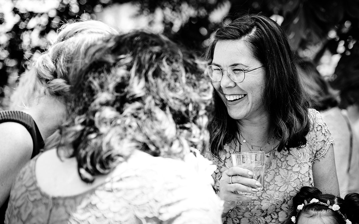 Gäste beim gemütlichen Beisammensein