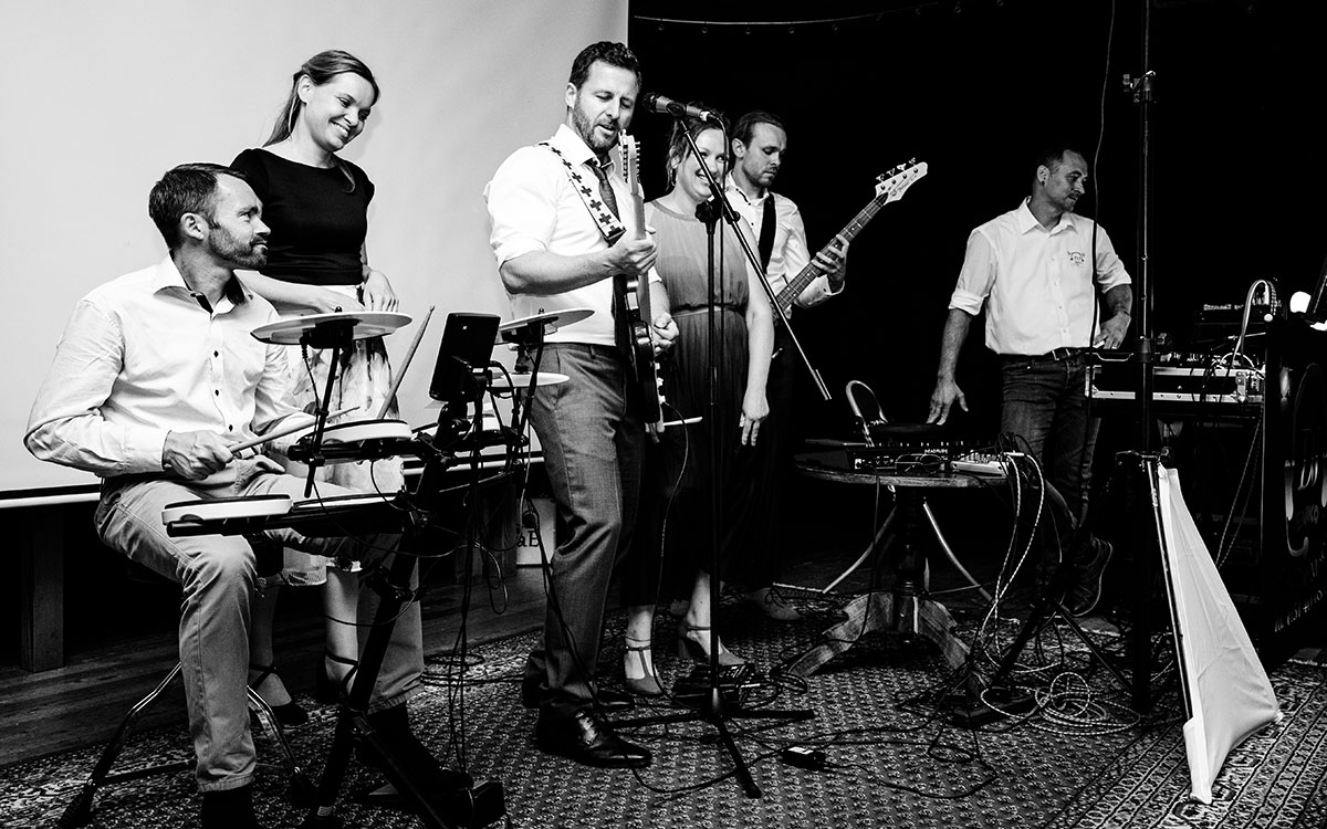 Gäste beim gemeinsamen Musizieren