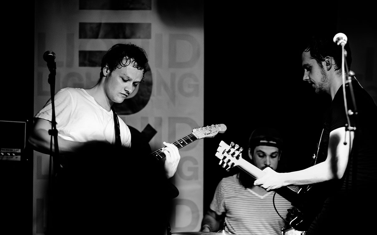 Die Band Fibre auf der Bühne der Alten Brauerei Northeim